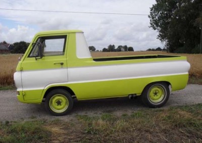 Dodge A100